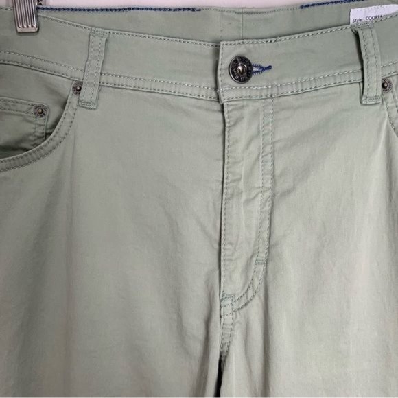 Brax Matcha Green Cooper Fancy Chino Pants UltraLight Regular Fit - Picture 2 of 11